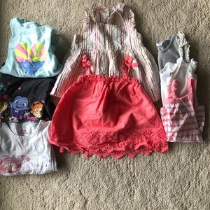 Lot of tees and tanks